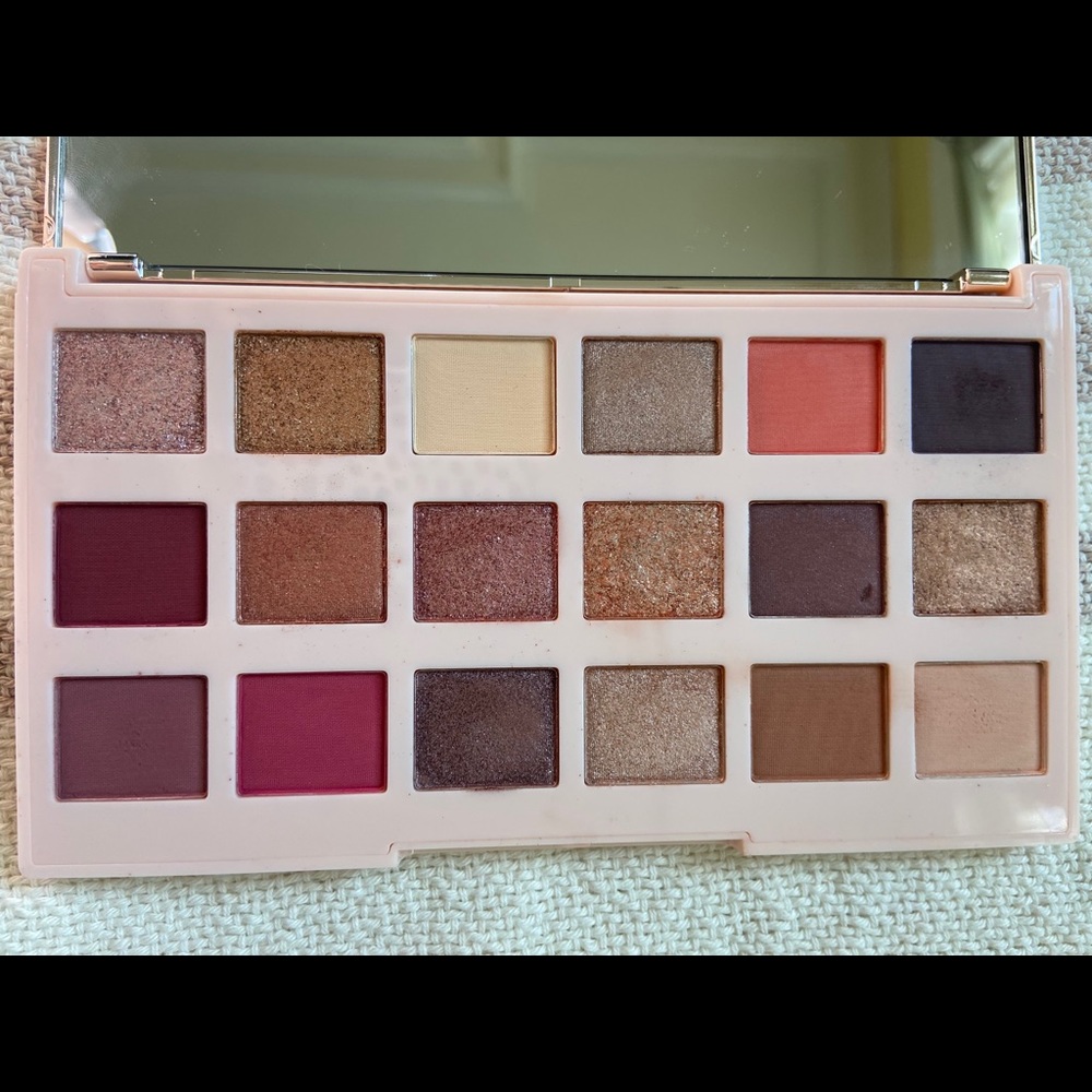 Ciate Editor Palette in Tulum